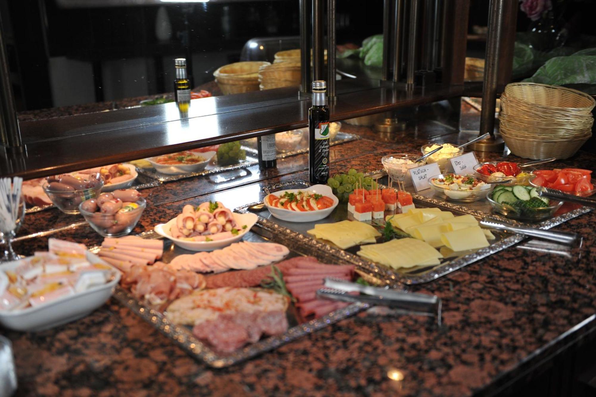 Vareler Brauhaus-Hotel Varel Dangast מראה חיצוני תמונה